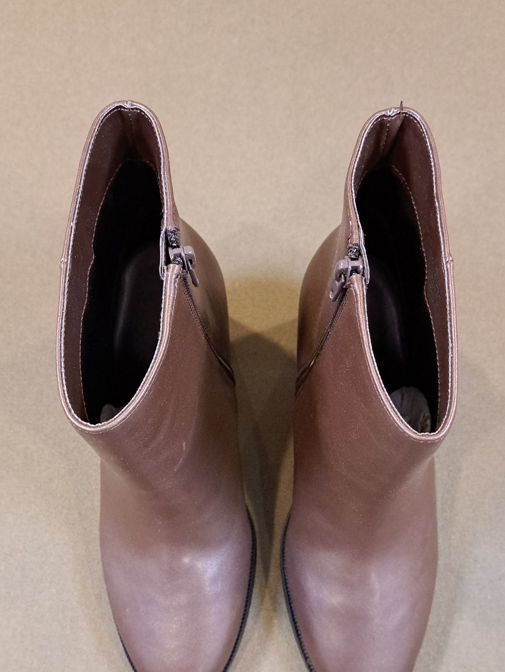 Kelly & Katie Meliza Bootie - Color: Brunette - Size: 8.5W - Picture 4 of 11